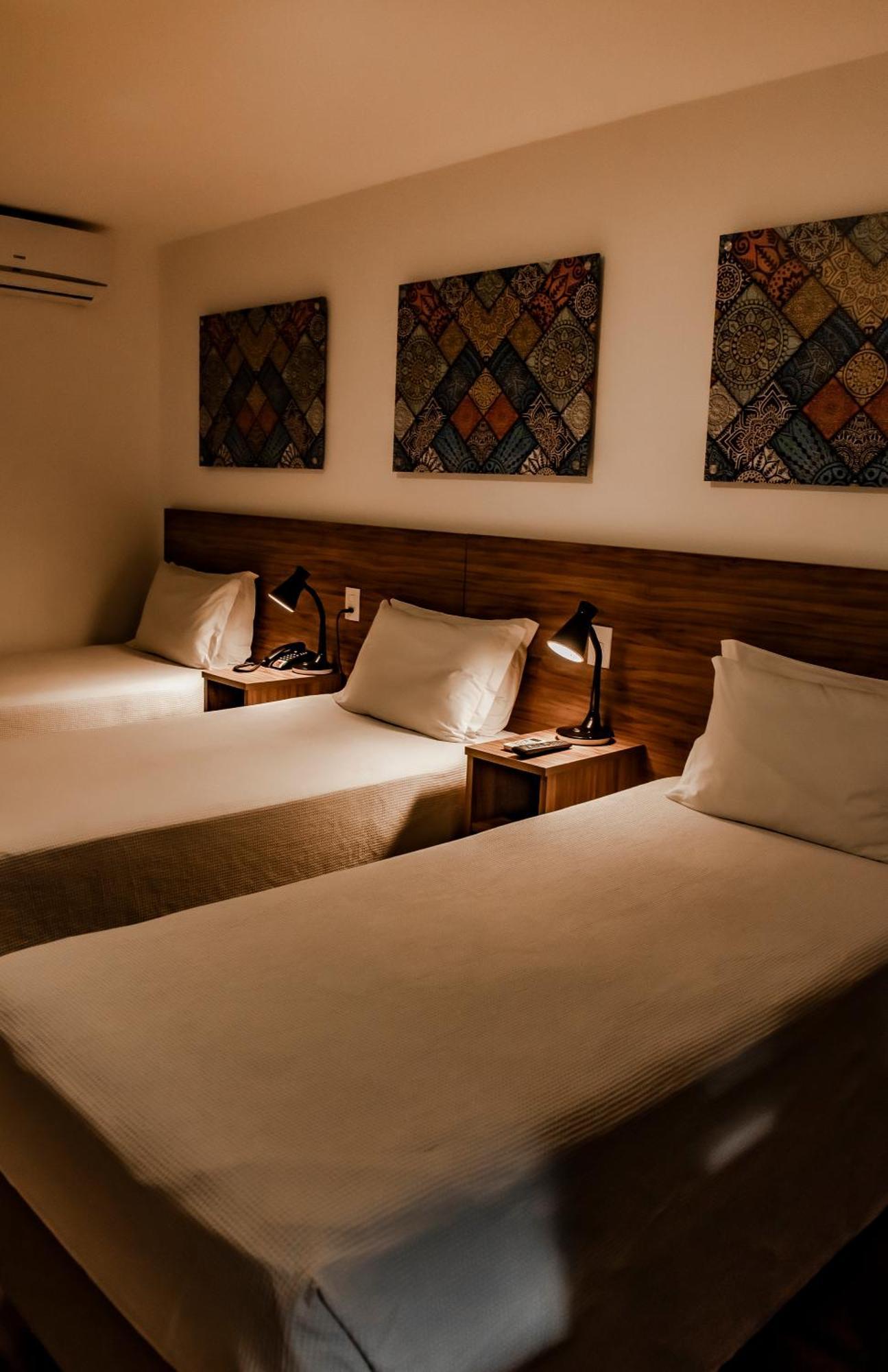 Trade Hotel Жуис-ди-Фора Экстерьер фото