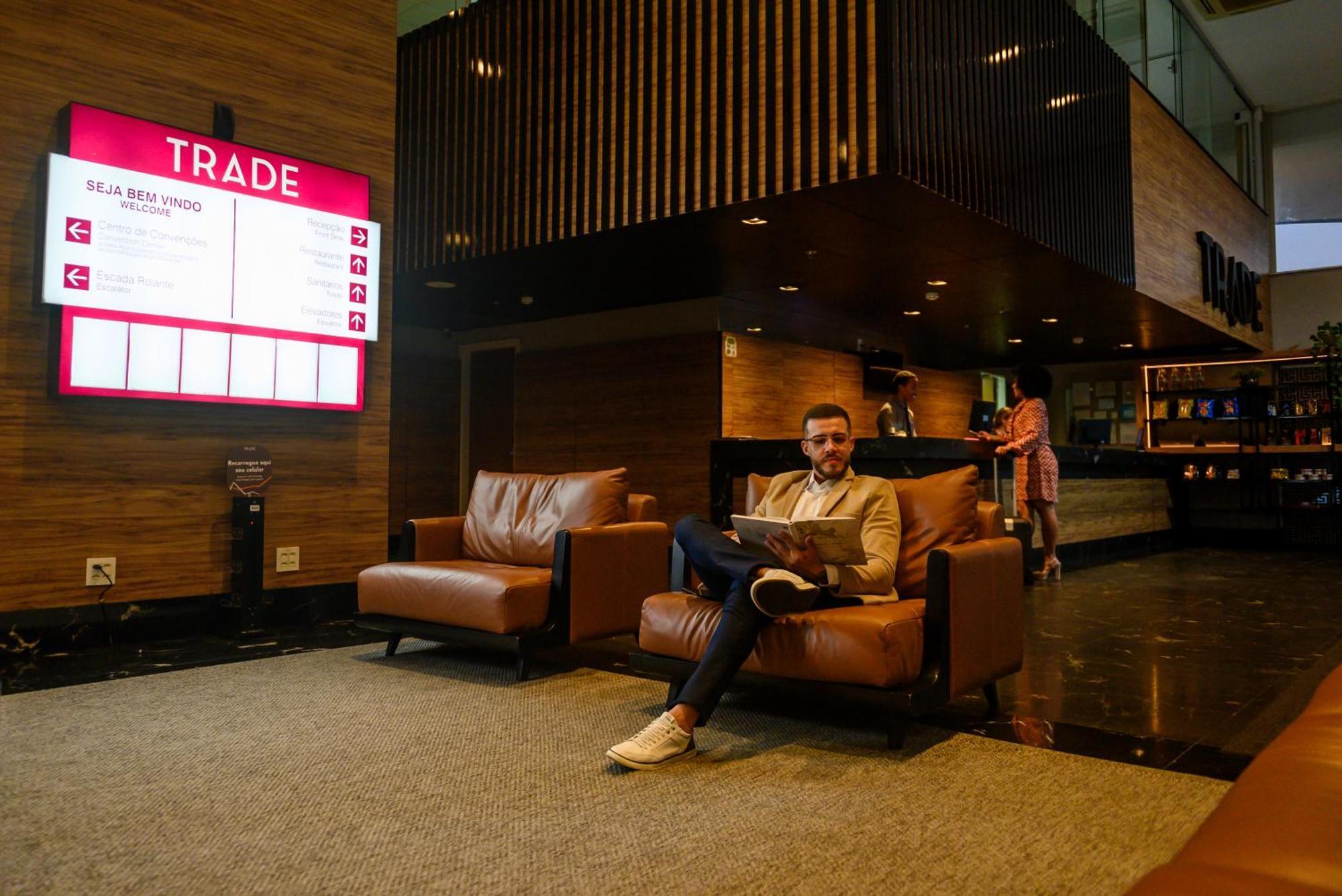 Trade Hotel Жуис-ди-Фора Экстерьер фото