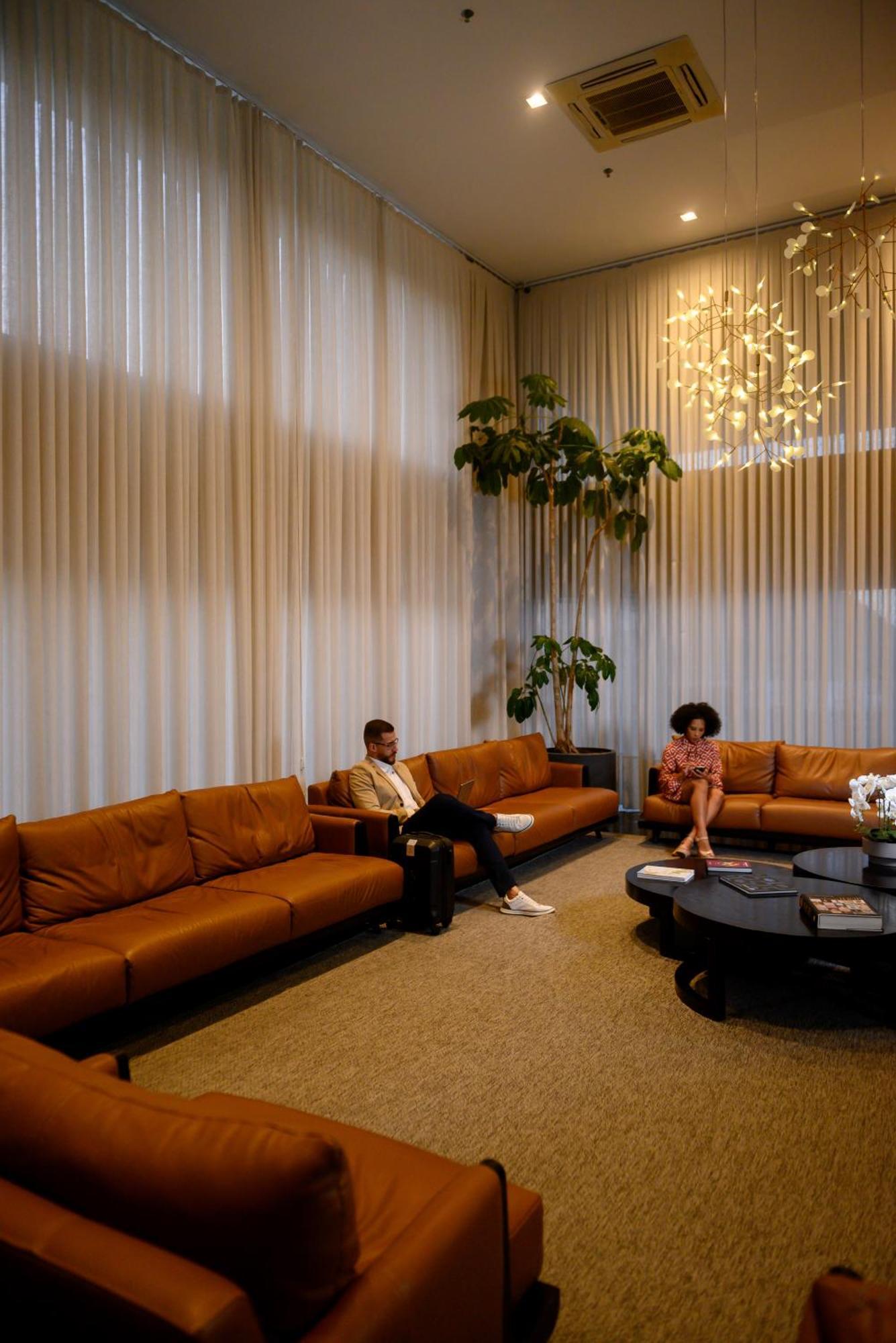 Trade Hotel Жуис-ди-Фора Экстерьер фото